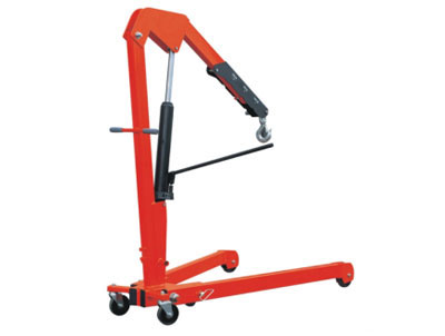 搬运车厂家浅谈为什么电动叉车比柴油叉车贵？   