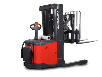 搬运车厂家谈谈升降机晃动怎么处理