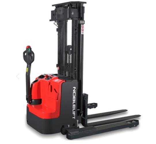 电动叉车如何侧方移位？